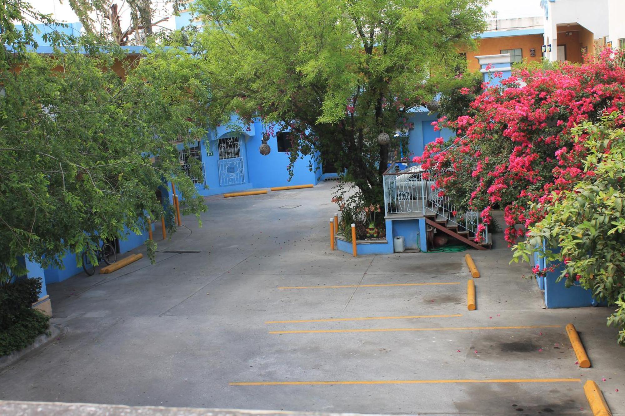 Hotel Hacienda Del Viejo Matamoros  Bagian luar foto